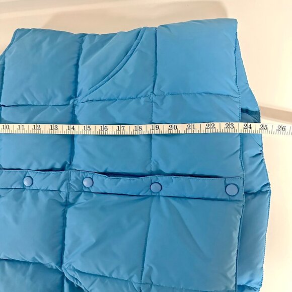 Lands' End Puffer Vest - Picture 8 of 8